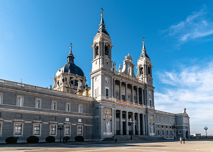 Catedral-de-la-Almudena-Madrid